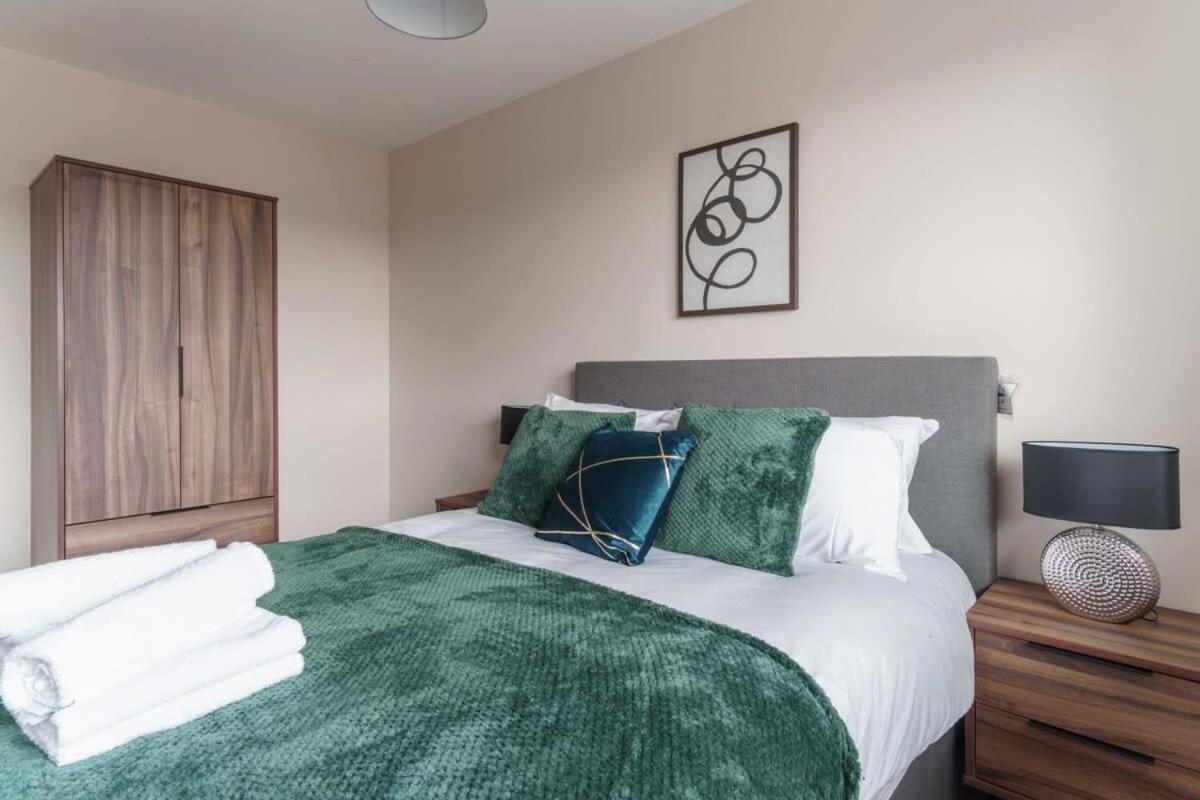 Bright 2 Bed Apartment Manchester - Sleeps 4 Экстерьер фото