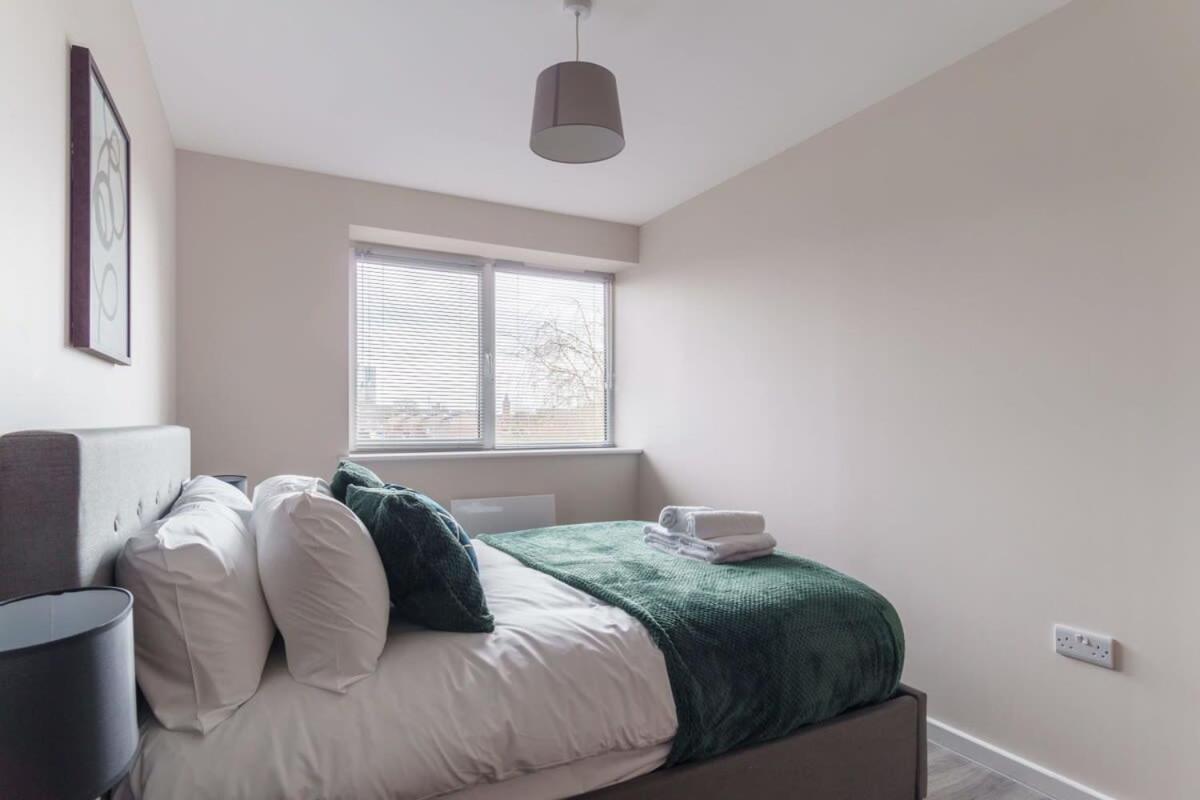 Bright 2 Bed Apartment Manchester - Sleeps 4 Экстерьер фото